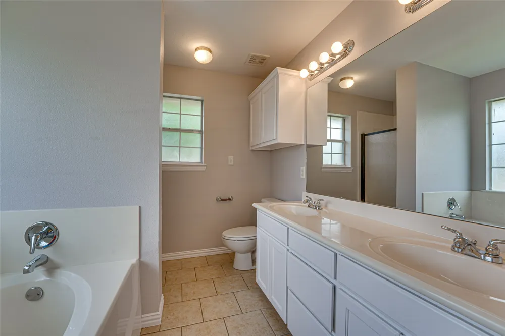 2206 Kaitlyn Circle Caddo Mills, TX 75135