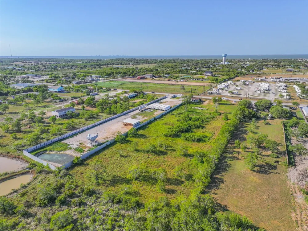 2375 E Fm 517 San Leon, TX 77539