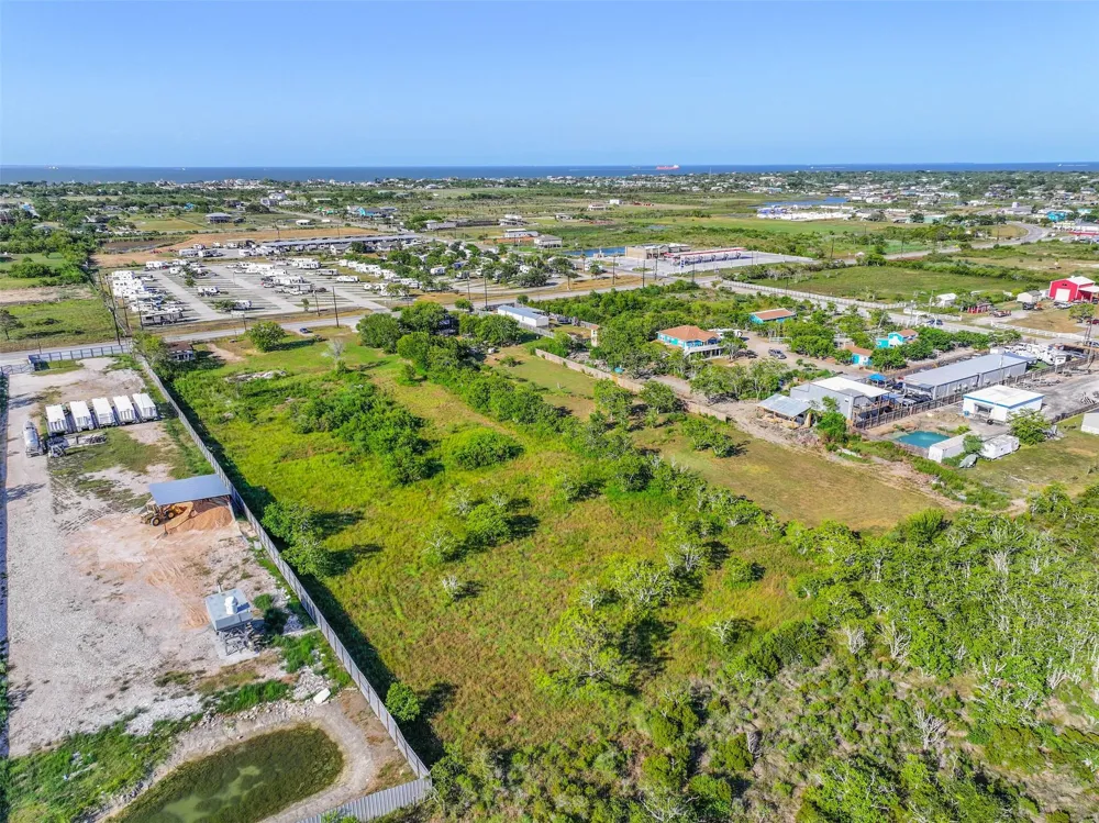 2375 E Fm 517 San Leon, TX 77539