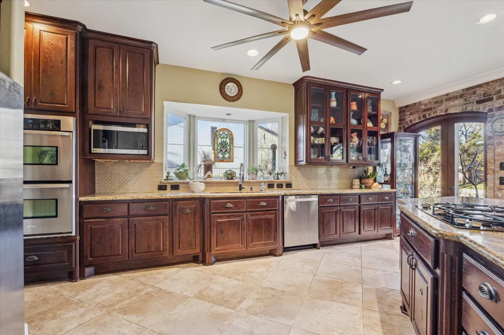 5 Harbor Lane Kemah, TX 77565