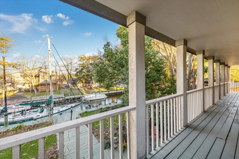 5 Harbor Lane Kemah, TX 77565
