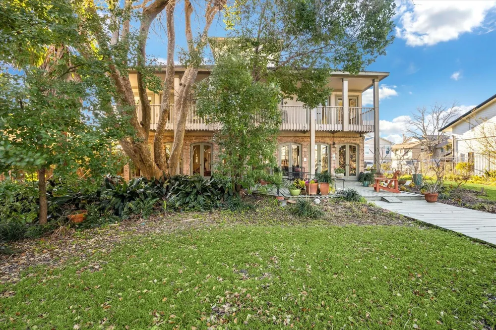 5 Harbor Lane Kemah, TX 77565
