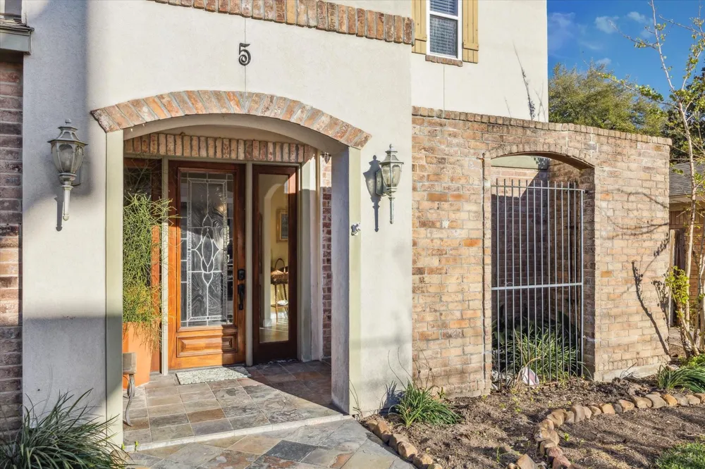 5 Harbor Lane Kemah, TX 77565