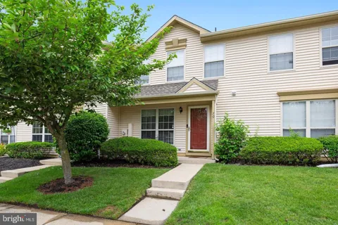 70 FOREST COURT