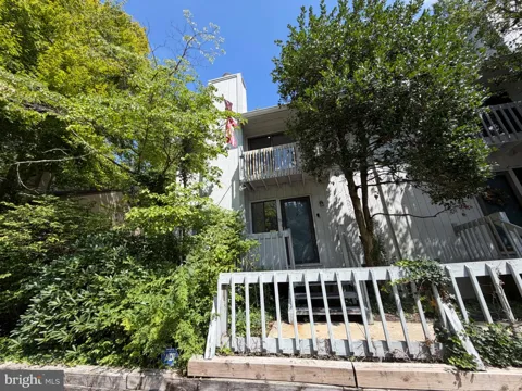 31 HARWOOD LANE #DD