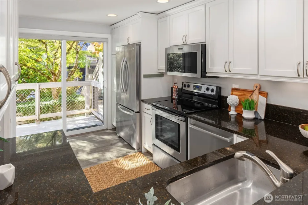 6121 NE 175th Street #C201 Kenmore, WA 98028