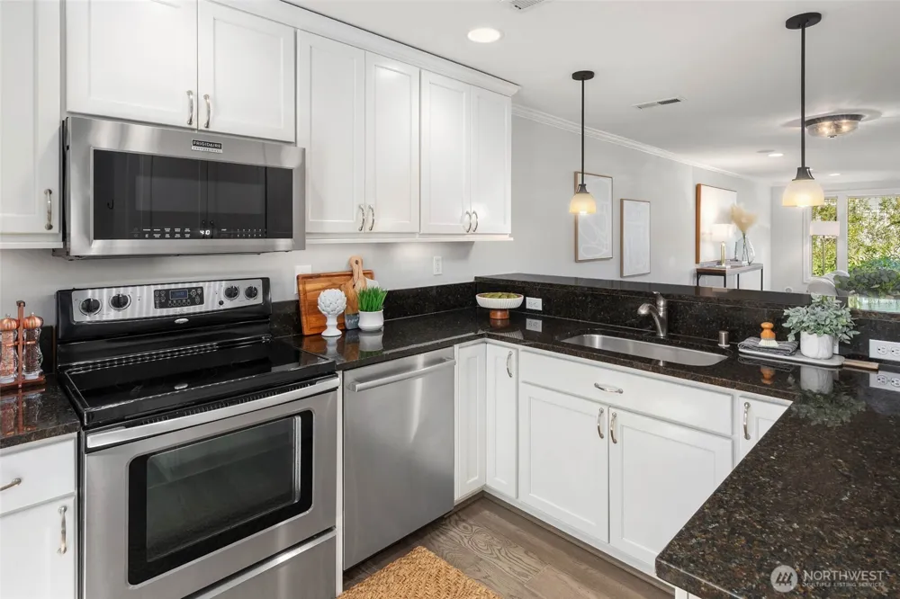 6121 NE 175th Street #C201 Kenmore, WA 98028