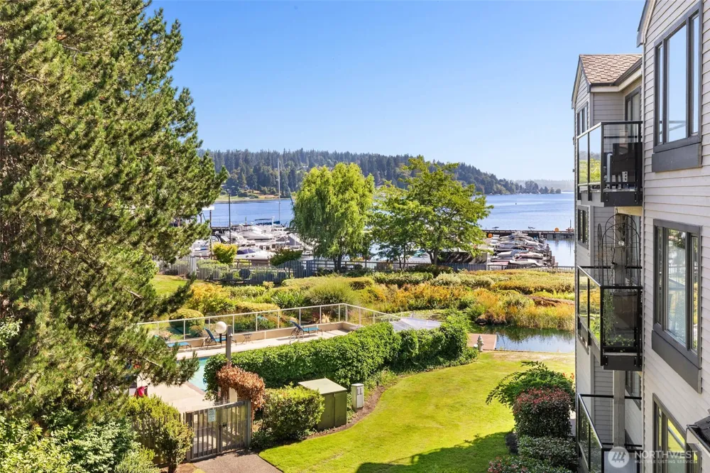 6121 NE 175th Street #C201 Kenmore, WA 98028