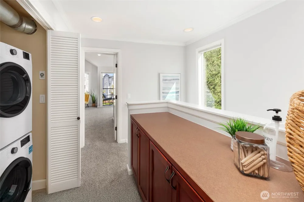 6121 NE 175th Street #C201 Kenmore, WA 98028