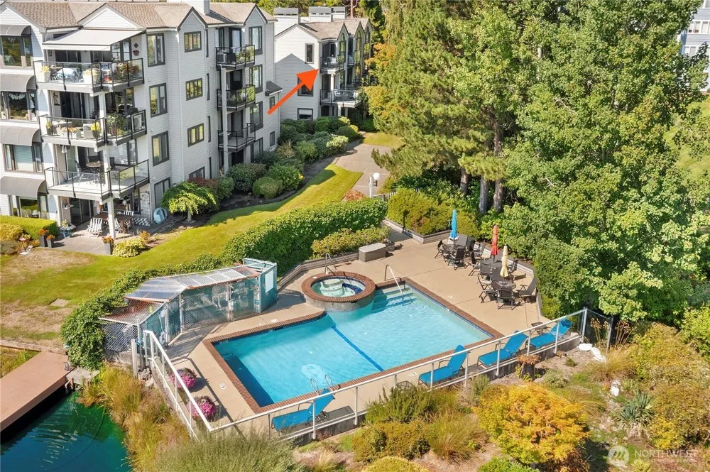 6121 NE 175th Street #C201 Kenmore, WA 98028