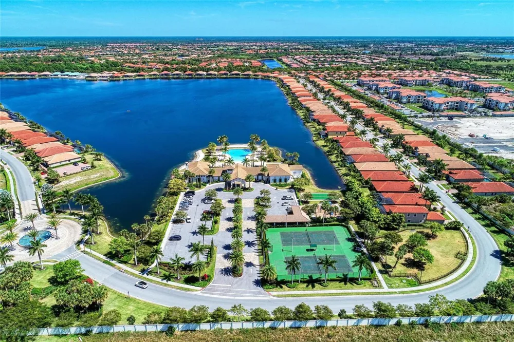 288 SOLIERA STREET Nokomis, FL 34275
