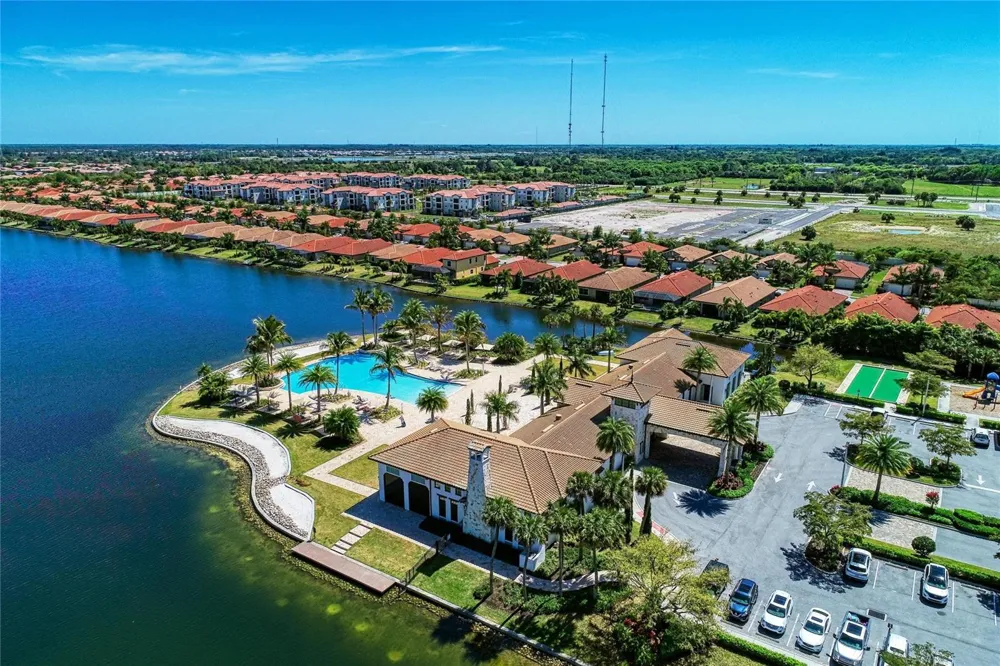 288 SOLIERA STREET Nokomis, FL 34275