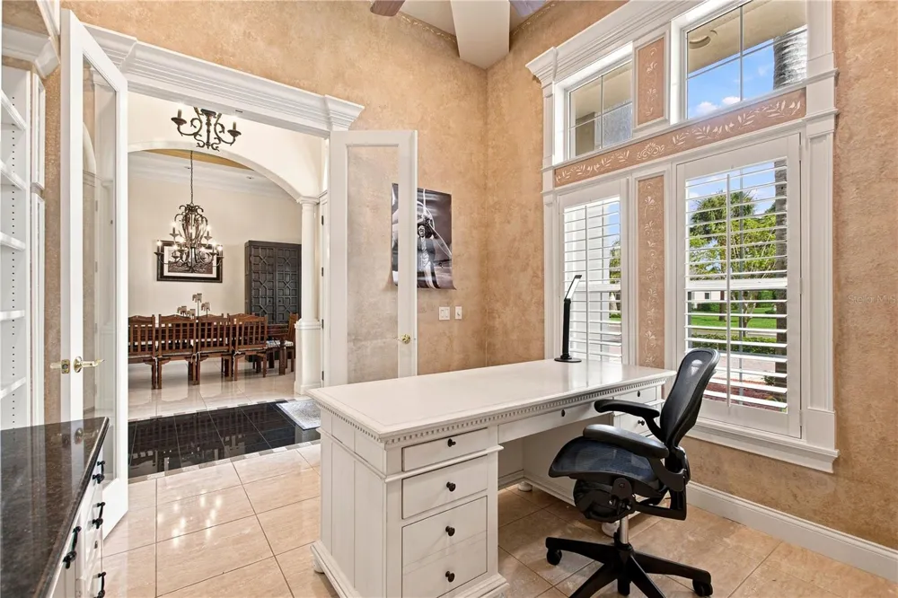 9469 WATERFORD OAKS DRIVE Winter Haven, FL 33884