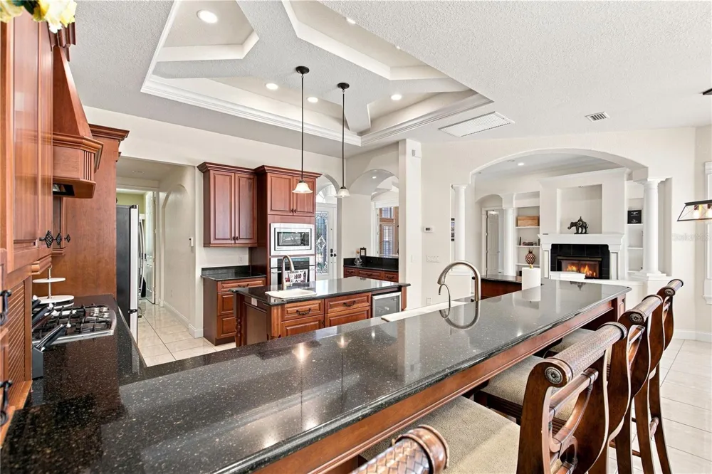 9469 WATERFORD OAKS DRIVE Winter Haven, FL 33884