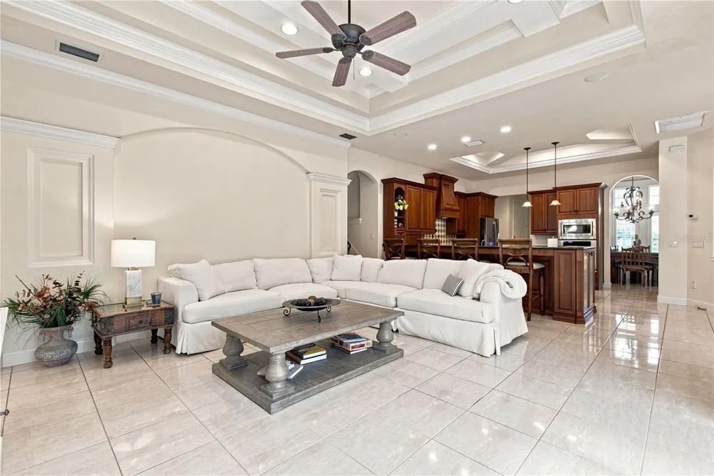 9469 WATERFORD OAKS DRIVE Winter Haven, FL 33884
