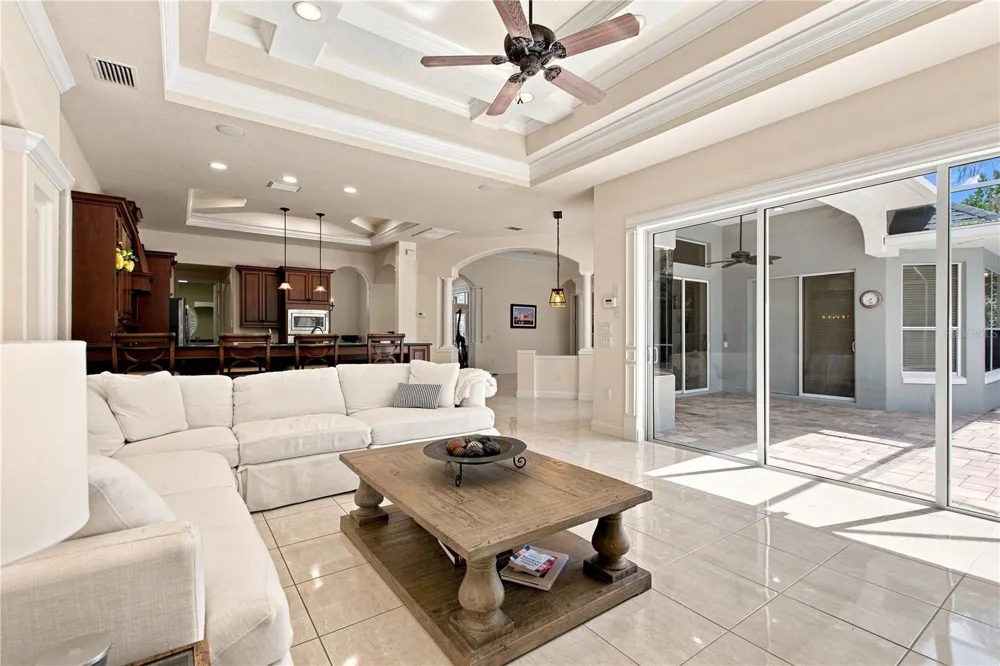 9469 WATERFORD OAKS DRIVE Winter Haven, FL 33884