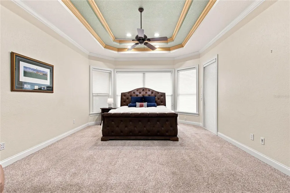 9469 WATERFORD OAKS DRIVE Winter Haven, FL 33884