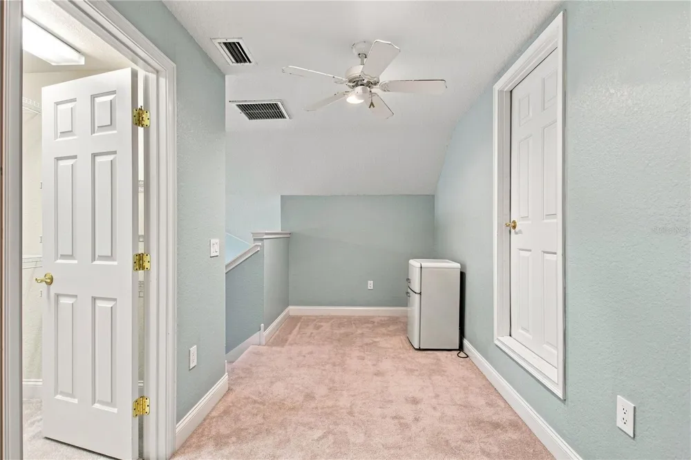9469 WATERFORD OAKS DRIVE Winter Haven, FL 33884