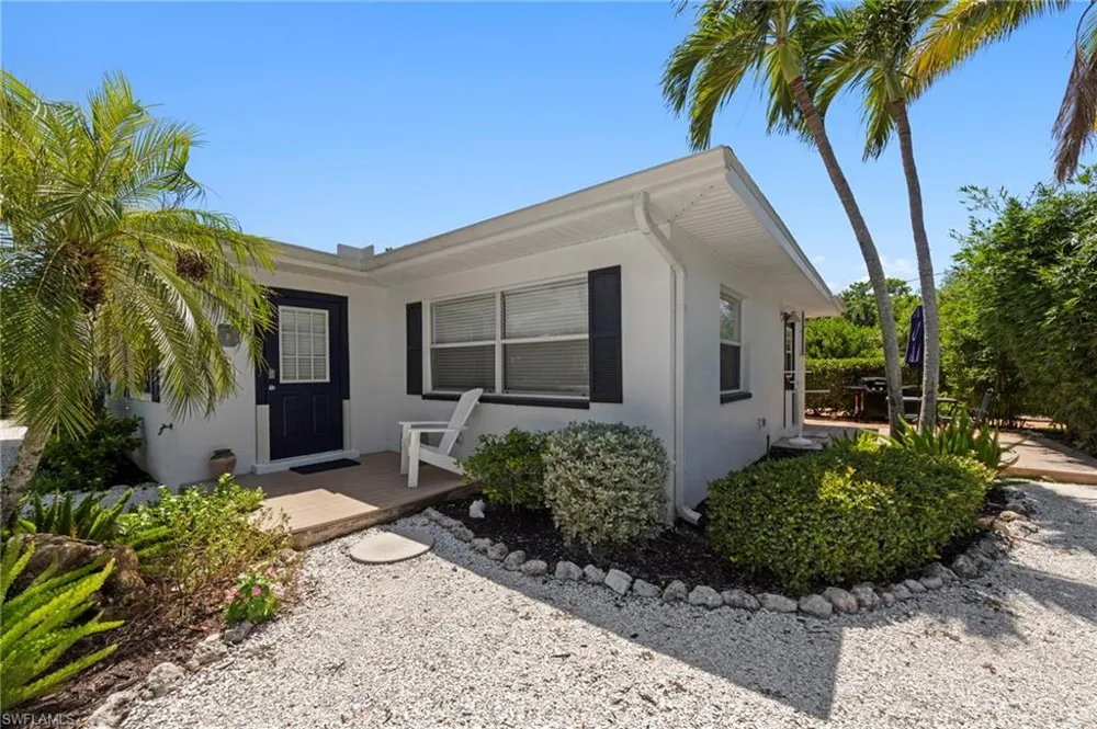 849 Beach Road Sanibel, FL 33957