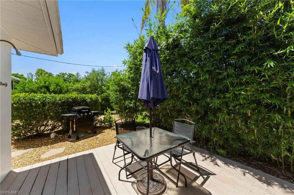 849 Beach Road Sanibel, FL 33957