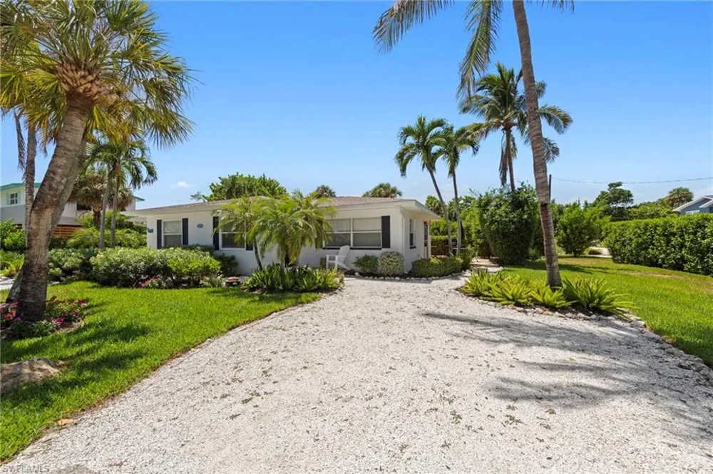 849 Beach Road Sanibel, FL 33957