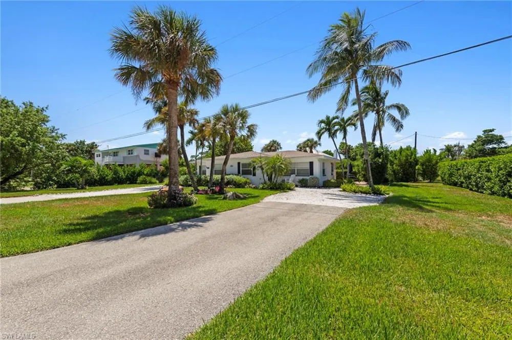 849 Beach Road Sanibel, FL 33957