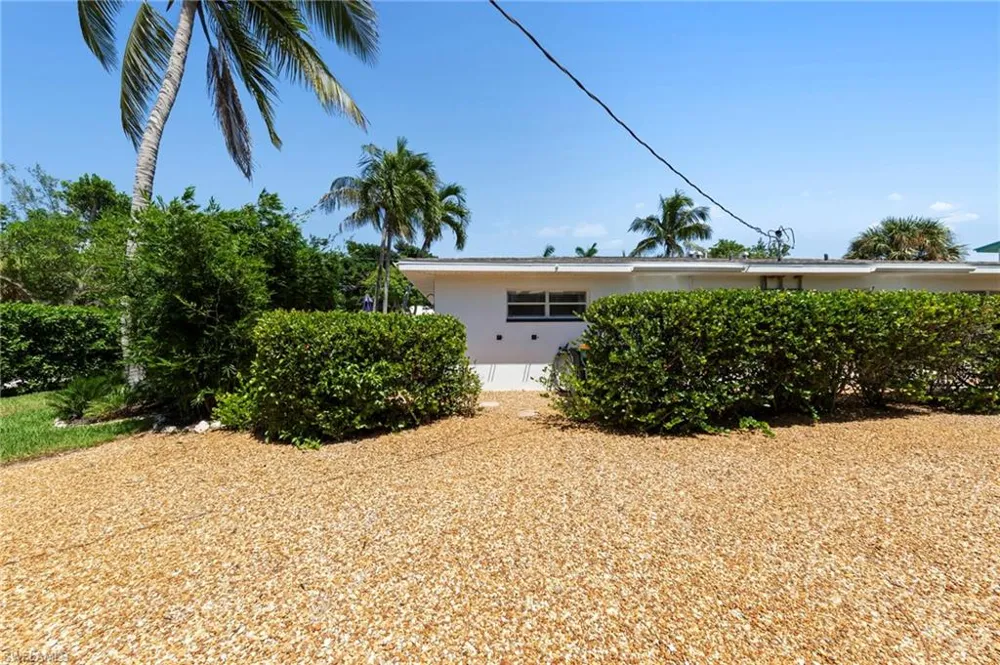 849 Beach Road Sanibel, FL 33957