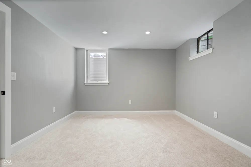 10306 New Jersey Street Carmel, IN 46280