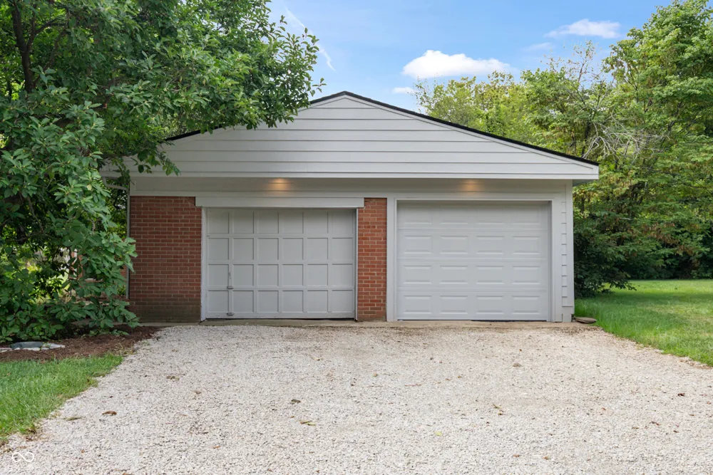 10306 New Jersey Street Carmel, IN 46280