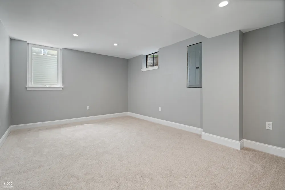 10306 New Jersey Street Carmel, IN 46280