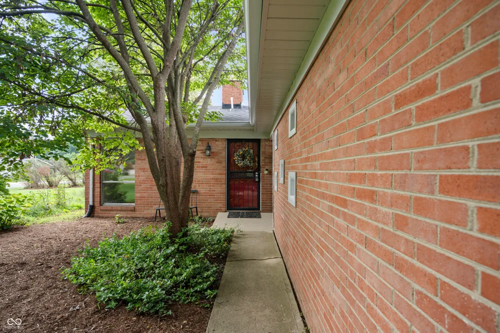 10306 New Jersey Street Carmel, IN 46280