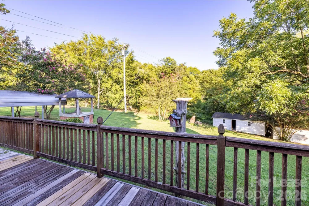 34838 Ellen Road New London, NC 28127