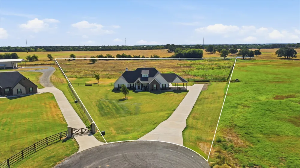 1044 Monarch Court Poolville, TX 76487