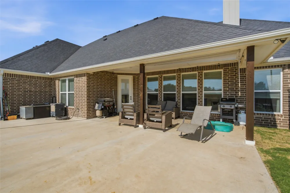 1044 Monarch Court Poolville, TX 76487