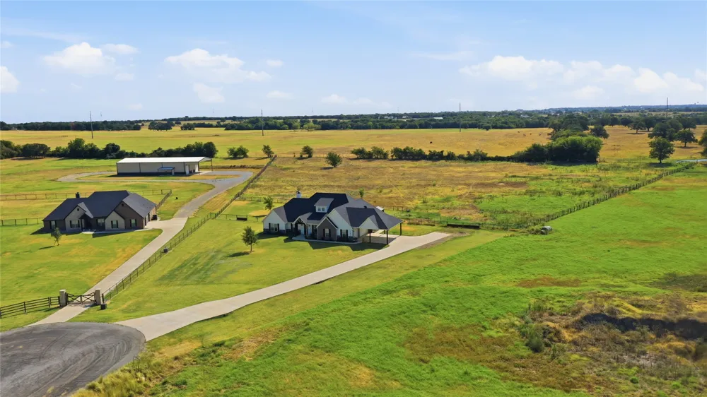 1044 Monarch Court Poolville, TX 76487