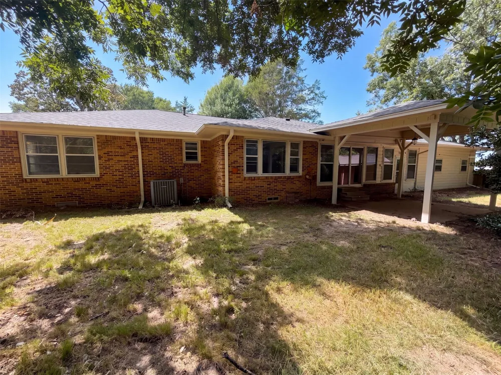 11212 Stuart Street Brownsboro, TX 75756