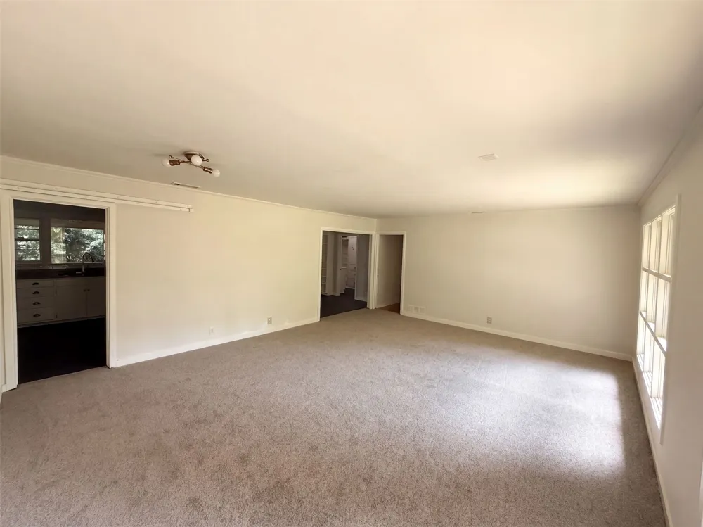 11212 Stuart Street Brownsboro, TX 75756