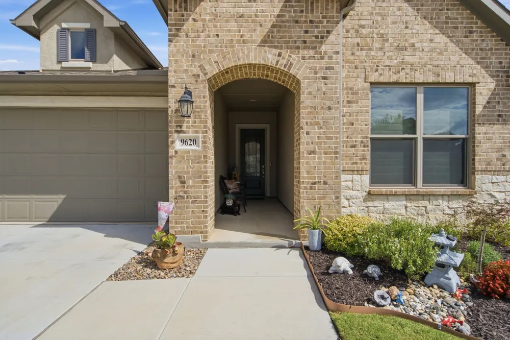 9620 Creekwood Drive Denton, TX 76207