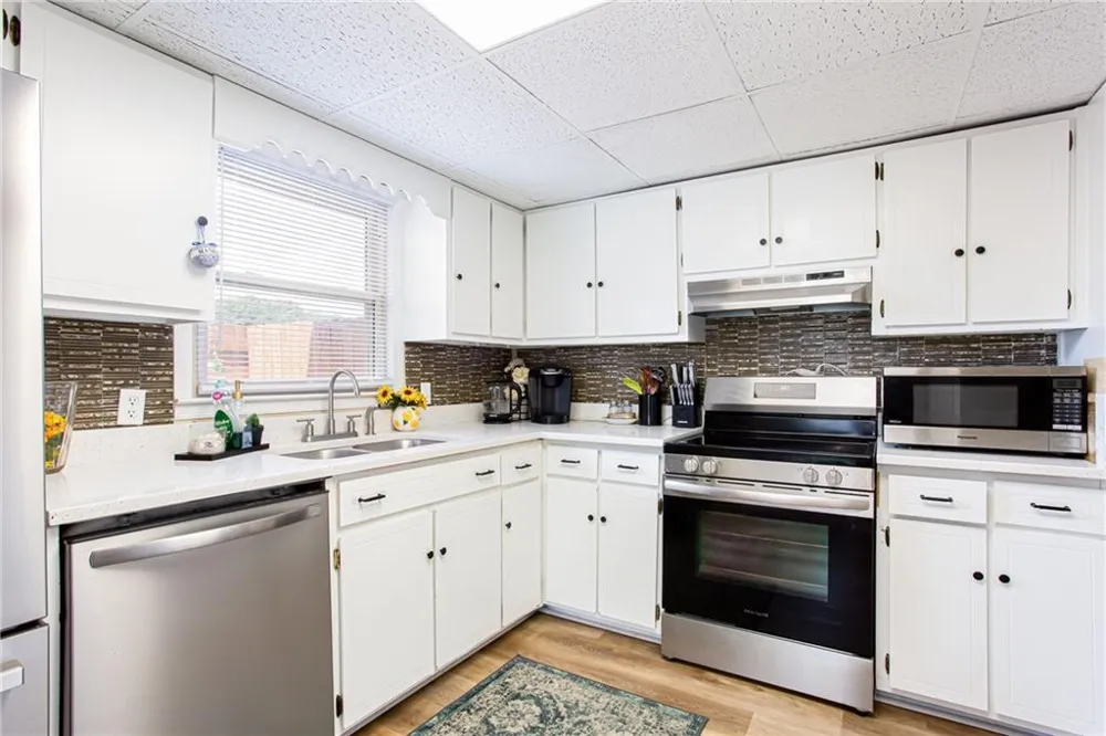 768 Longleaf Drive Lawrenceville, GA 30046
