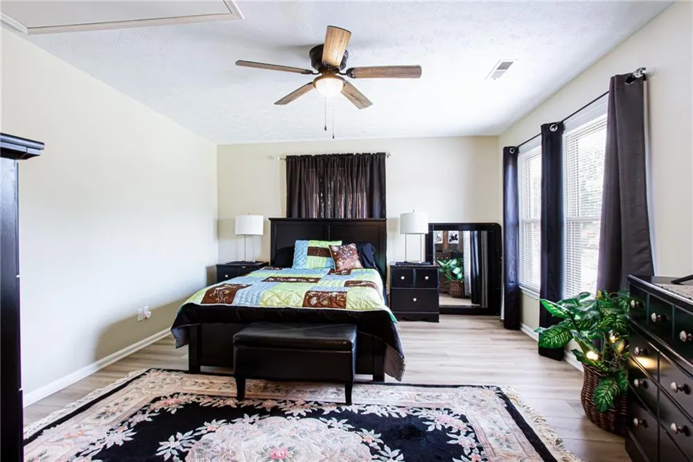 768 Longleaf Drive Lawrenceville, GA 30046