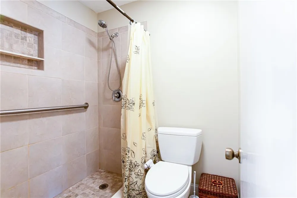 768 Longleaf Drive Lawrenceville, GA 30046