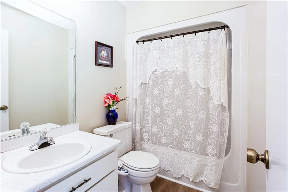 768 Longleaf Drive Lawrenceville, GA 30046