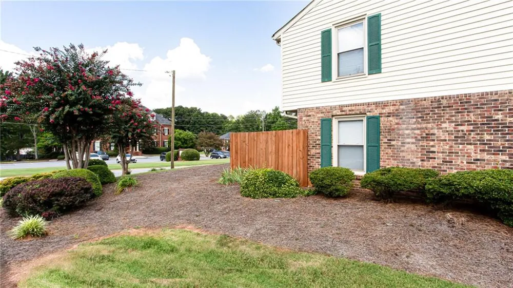 768 Longleaf Drive Lawrenceville, GA 30046
