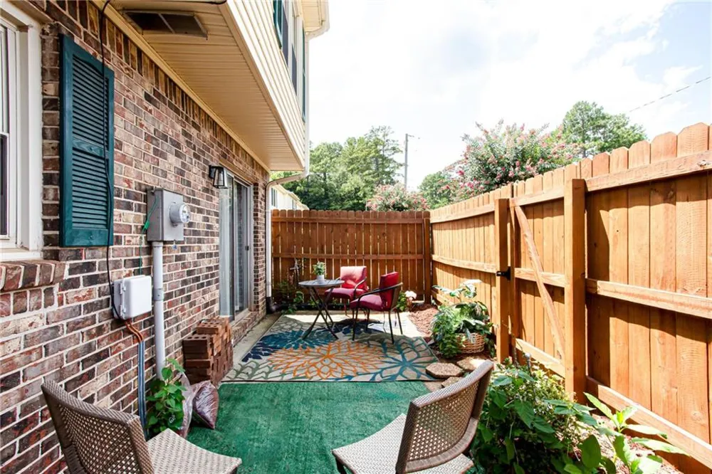 768 Longleaf Drive Lawrenceville, GA 30046