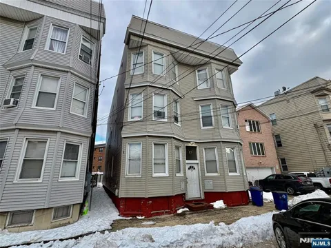 17 Franklin Avenue 2