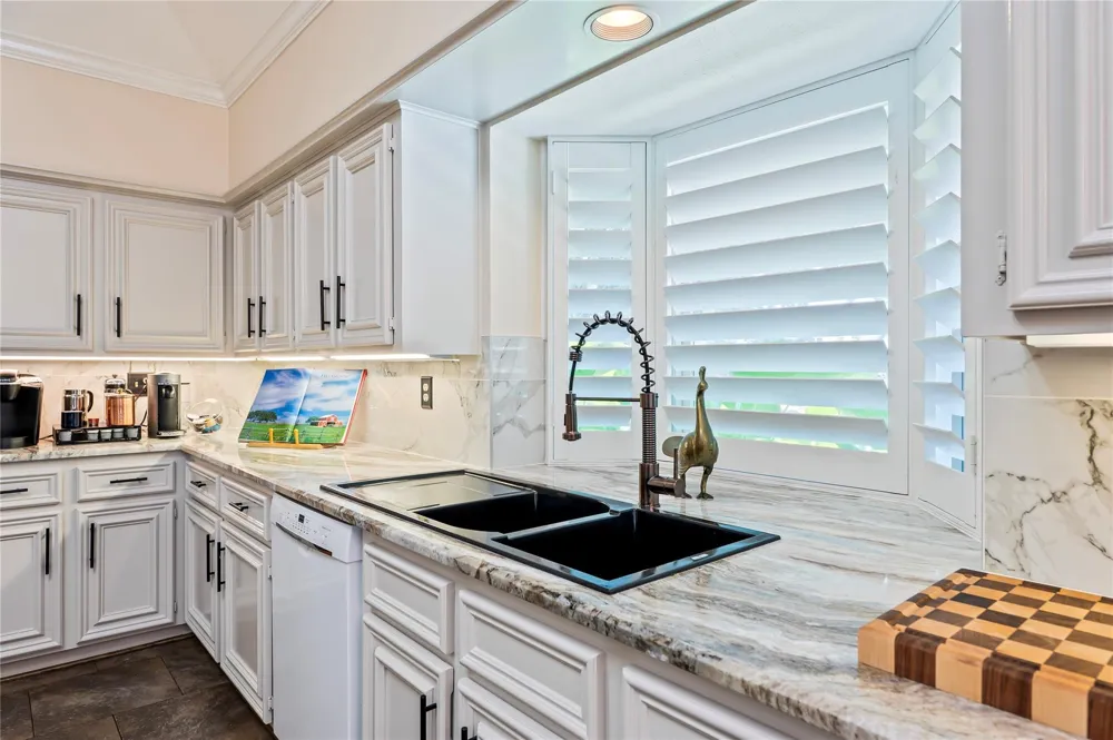 2025 Sandy Coast Circle League City, TX 77573