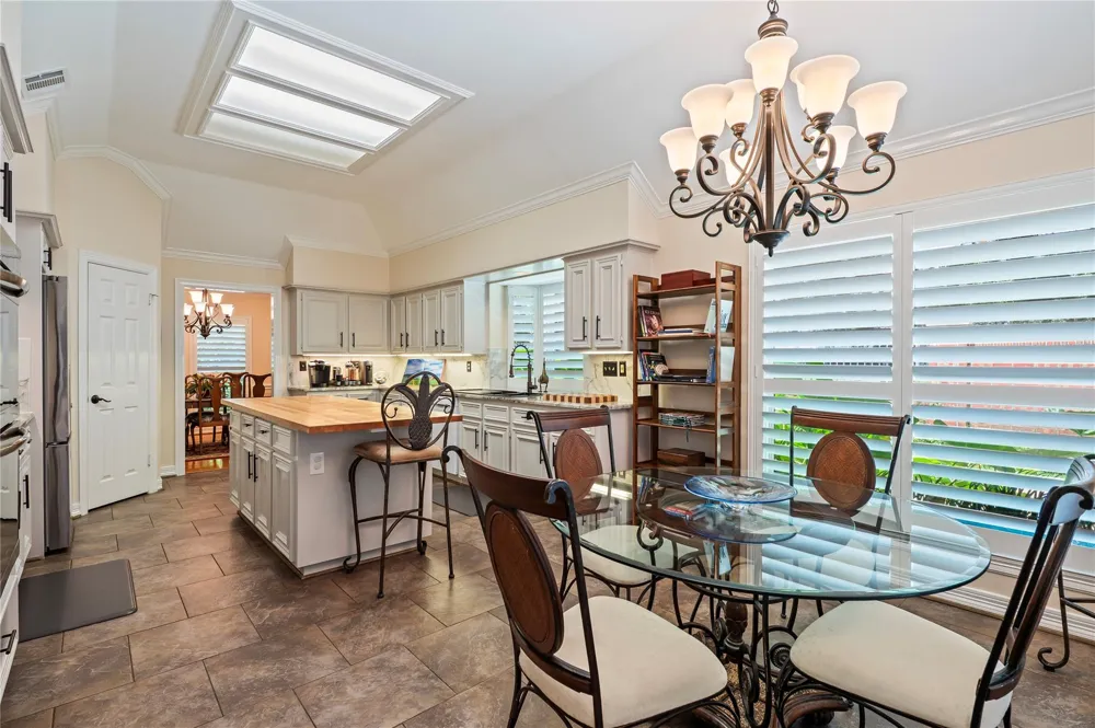 2025 Sandy Coast Circle League City, TX 77573