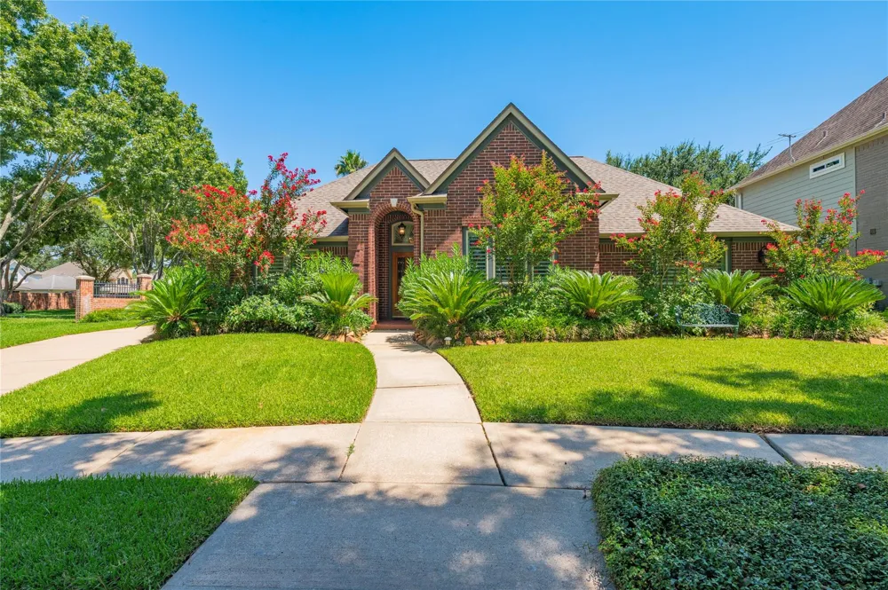 2025 Sandy Coast Circle League City, TX 77573