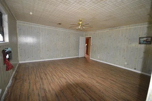 4015 Lakeshore Drive Port Arthur, TX 77642