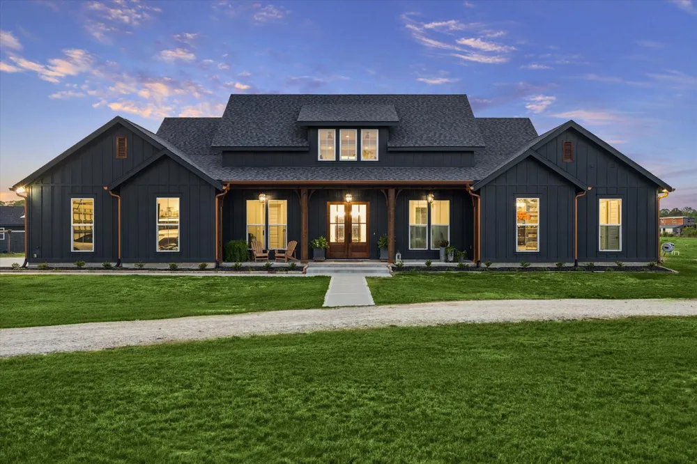 2610 County Road 163 Alvin, TX 77511